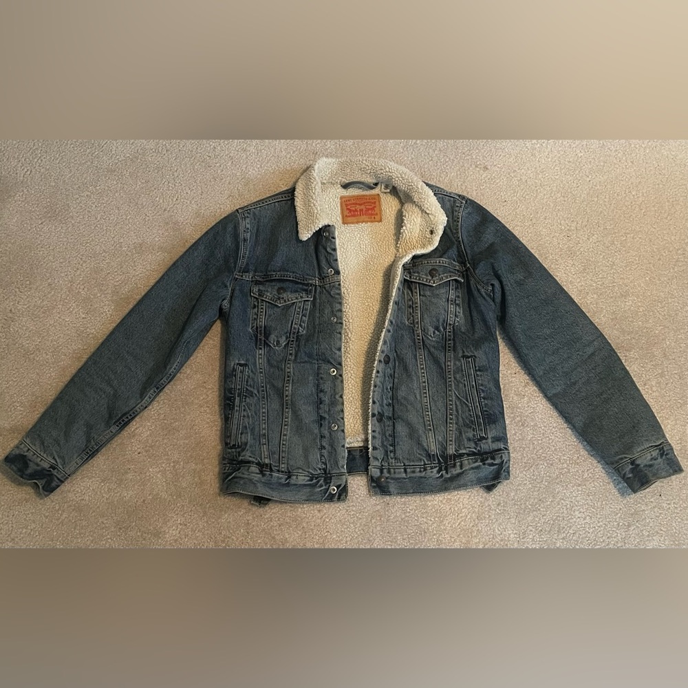 Levi’s Sherpa trucker jacket